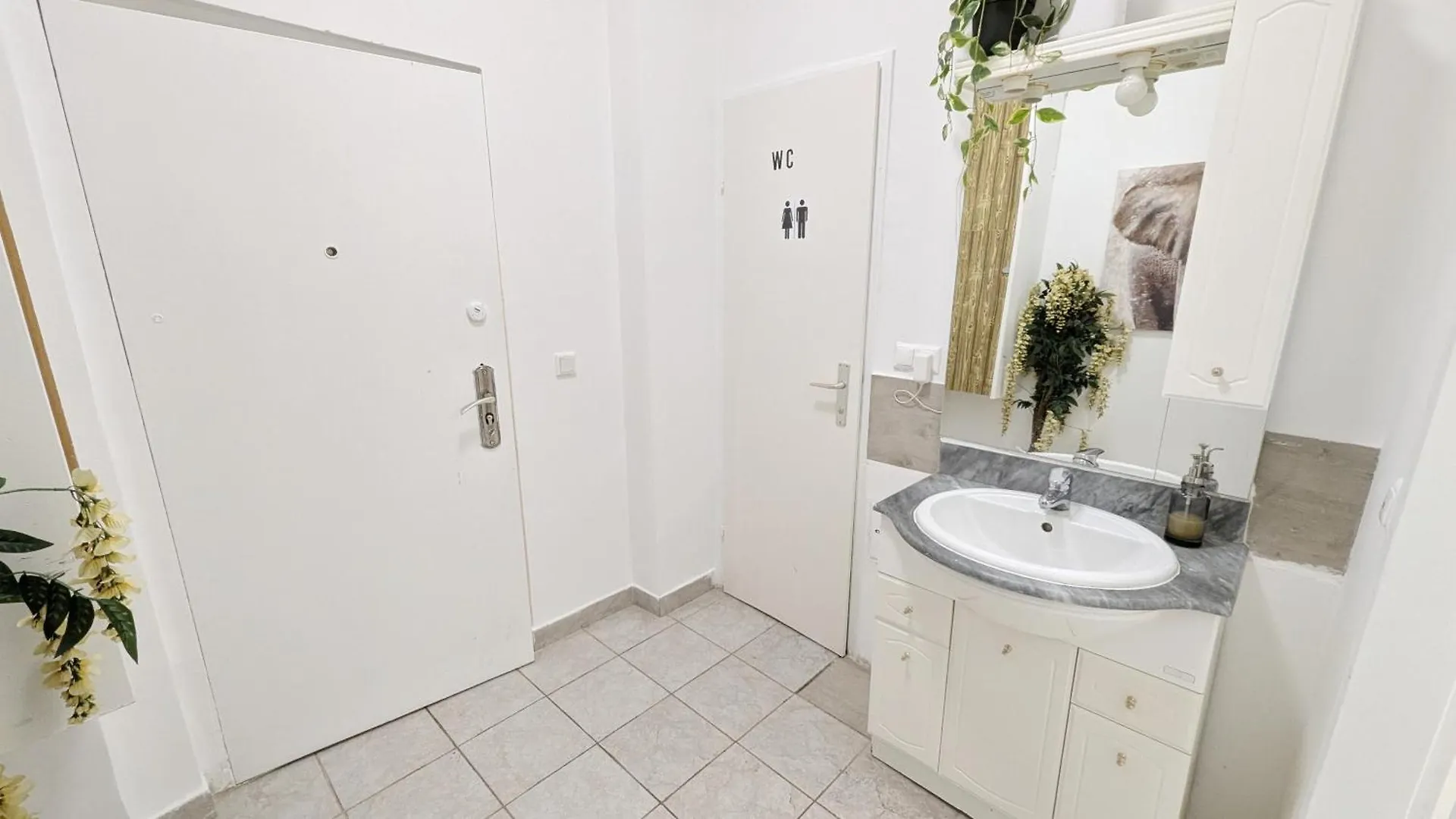 Alloggio in famiglia Comfortable Rooms In Lugner City Area He Vienna