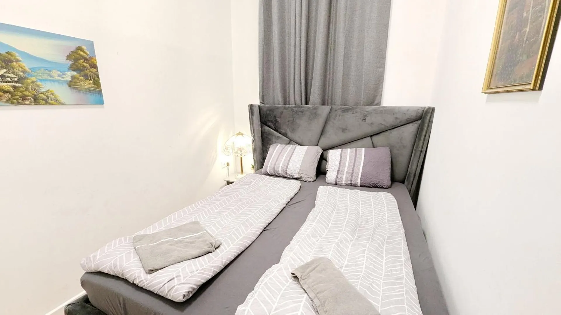וינה Comfortable Rooms In Lugner City Area He בית אירוח